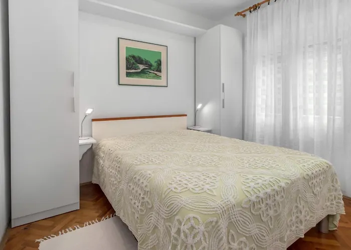 2 Bedroom Awesome In Apartamento Tribalj (Primorsko-Goranska)