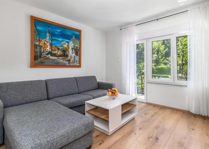 2 Bedroom Awesome In *