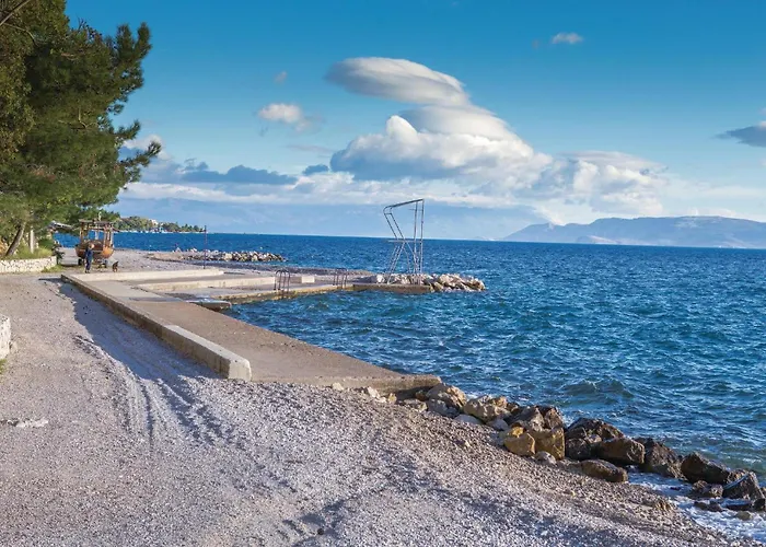 Apartamento 2 Bedroom Awesome In *