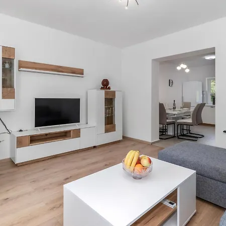 Beautiful In Apartment