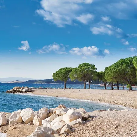 Lägenhet 2 Bedroom Awesome In *